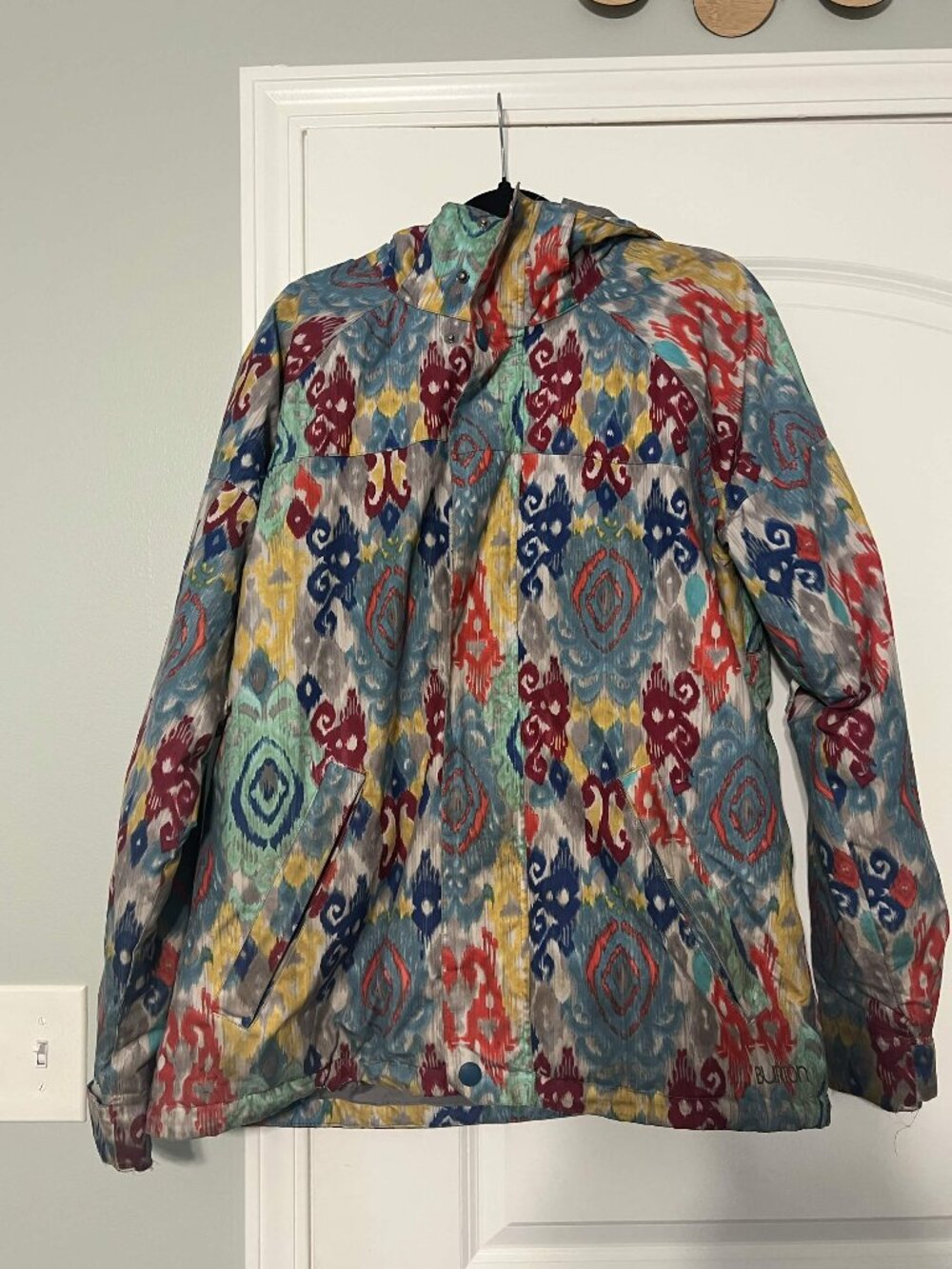 Burton Women's Colorful Patterned Hooded Ski Jacket - Size Large